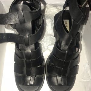 Steve Madden schoolz sandals